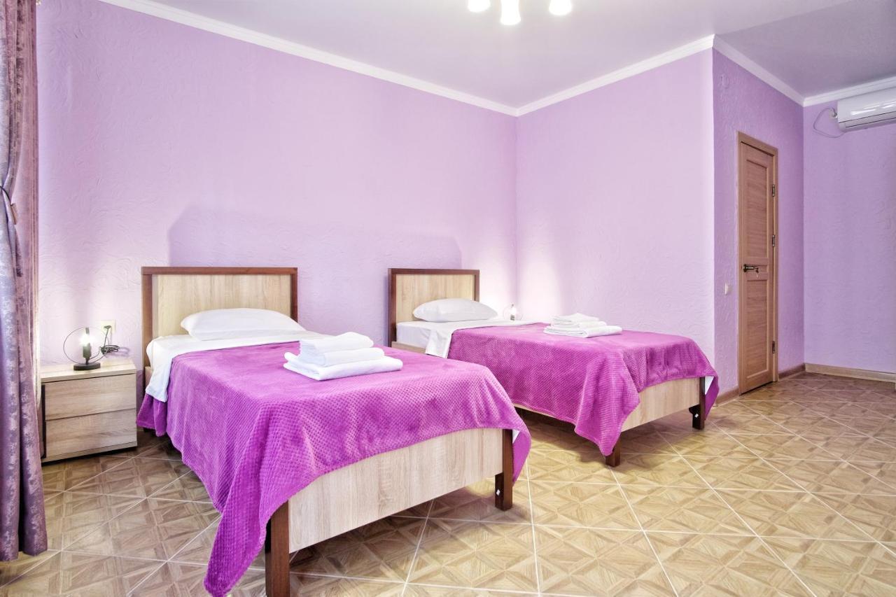 Парк-Отель Лето Sochumi Exterior foto